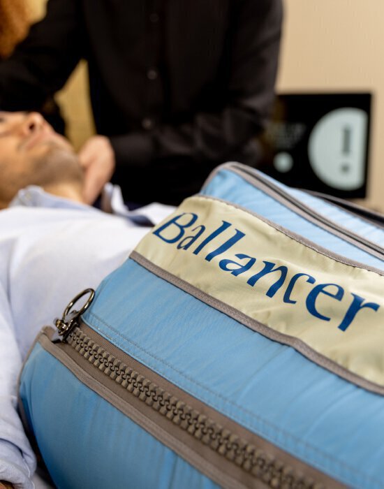 Palo Alto medical spa client receiving skin treatment at Total Glow