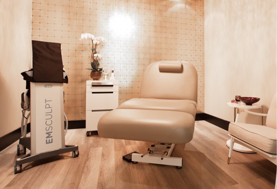 Total Glow MedSpa procedure room