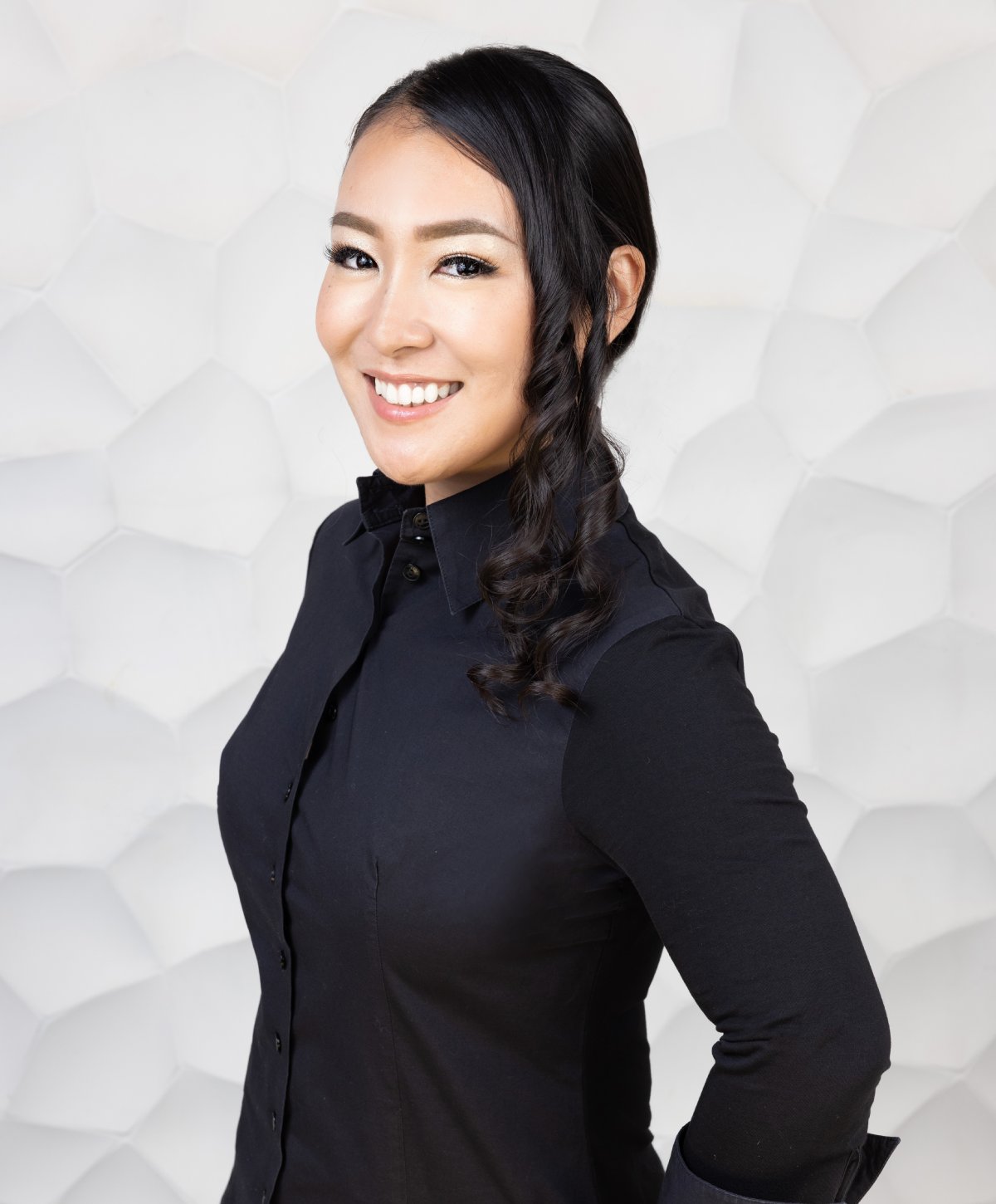 Palo Alto Multi-Certified Therapist Sayaka